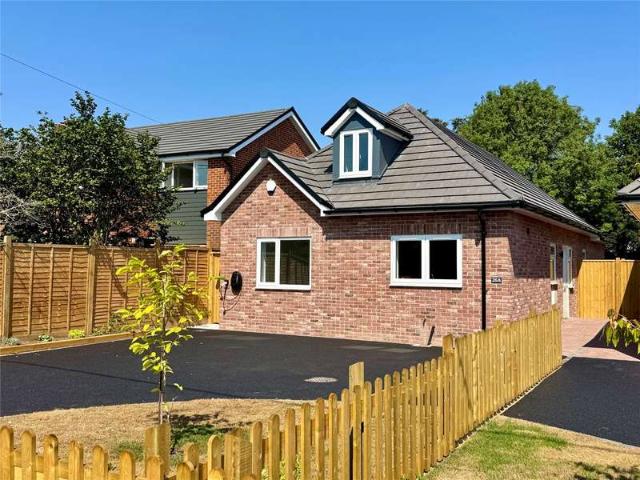 Bungalow for sale in Old Milton, Ashurst Bridge