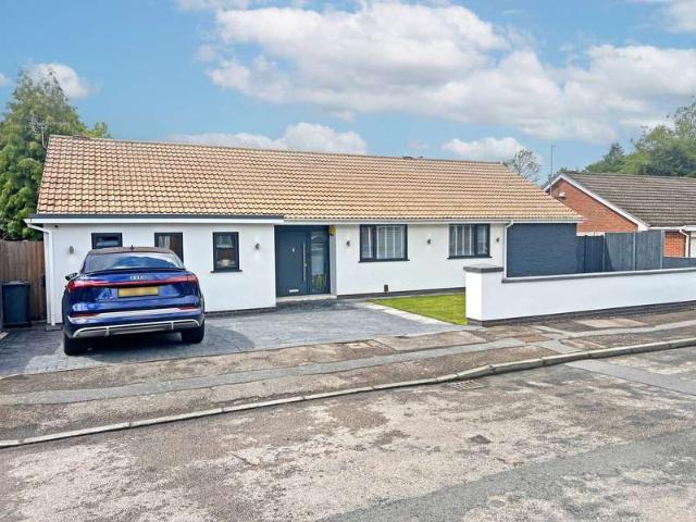 Bungalow for sale in Old Wharf, City Of Leicester