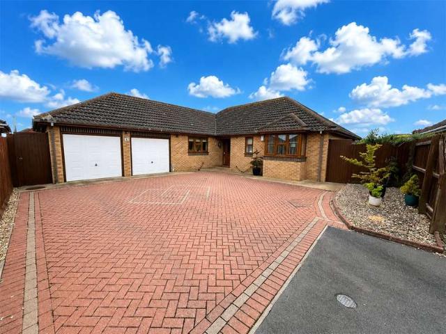 Bungalow for sale in Barholm, Lincolnshire