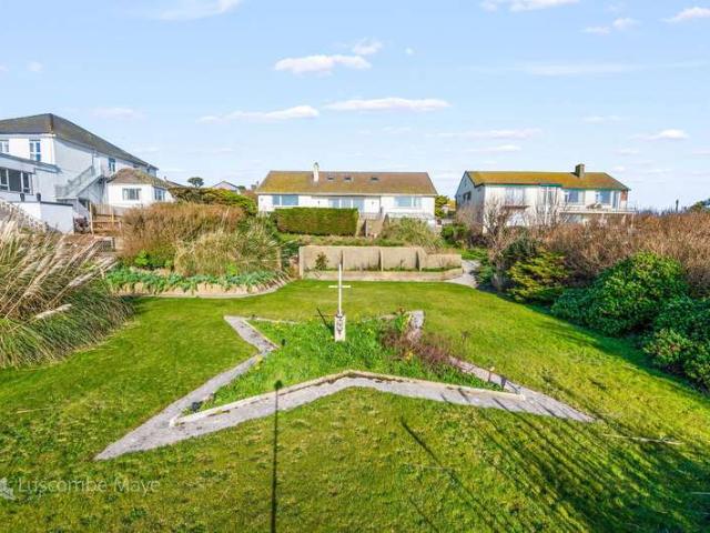Bungalow for sale in Strode, Devon