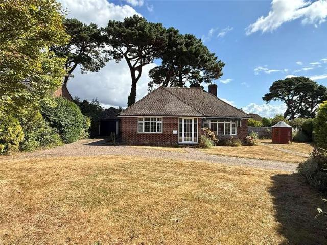 Bungalow for sale in Milford-on-Sea, Ashurst Bridge