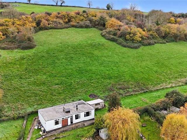 Bungalow for sale in East End, North Somerset