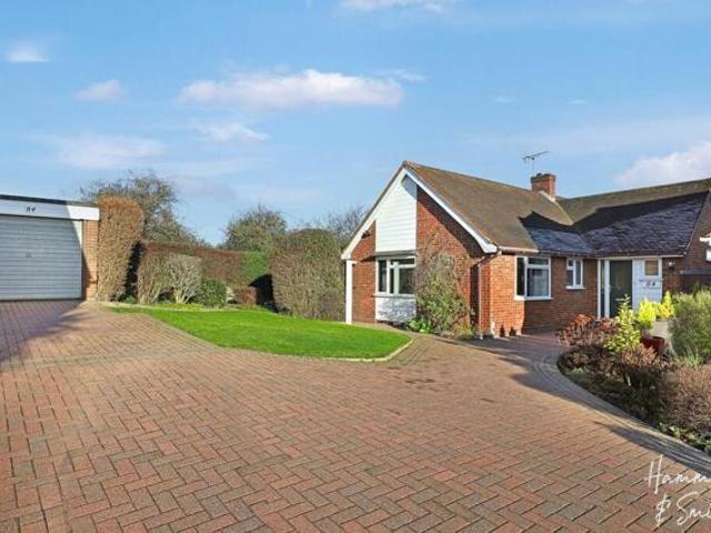 Bungalow for sale in Coopersale Street, Epping