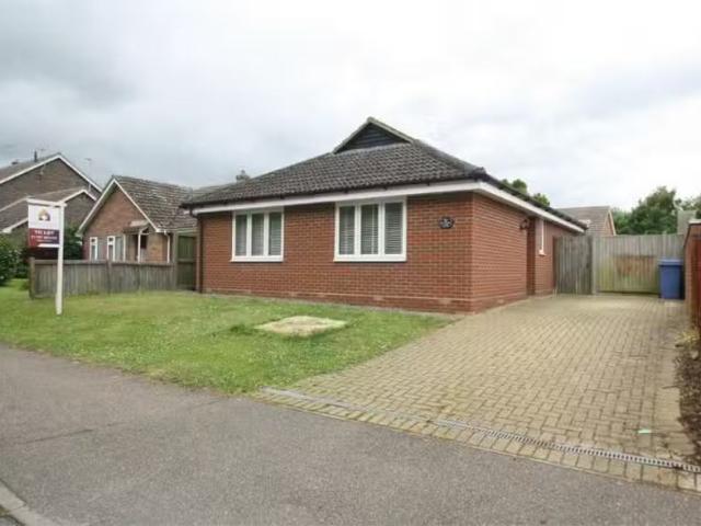 House for rent in London Borough of Ealing, Greater London