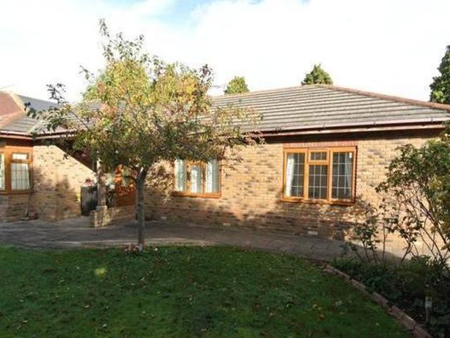 House for rent in Surrey
