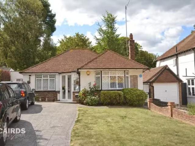 House for rent in Woodcote, Epsom