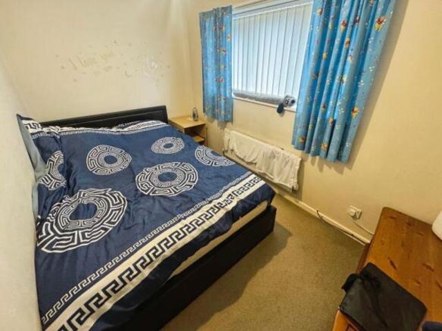 Bungalow for rent in Stoke-on-Trent, England