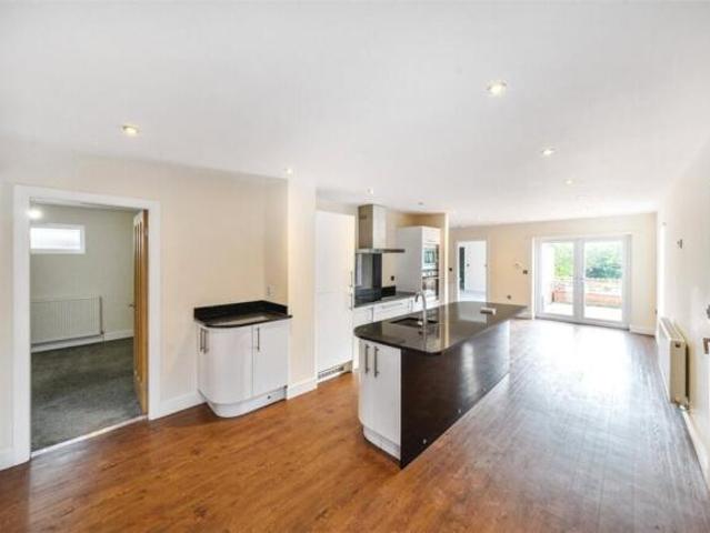 Bungalow for rent in Wales Bar, South Yorkshire