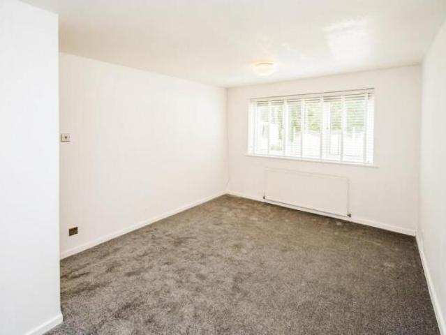 Bungalow for rent in Huddersfield, West Yorkshire