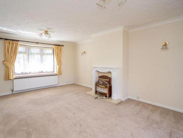 Bungalow for rent in Goldthorn Park, West Midlands