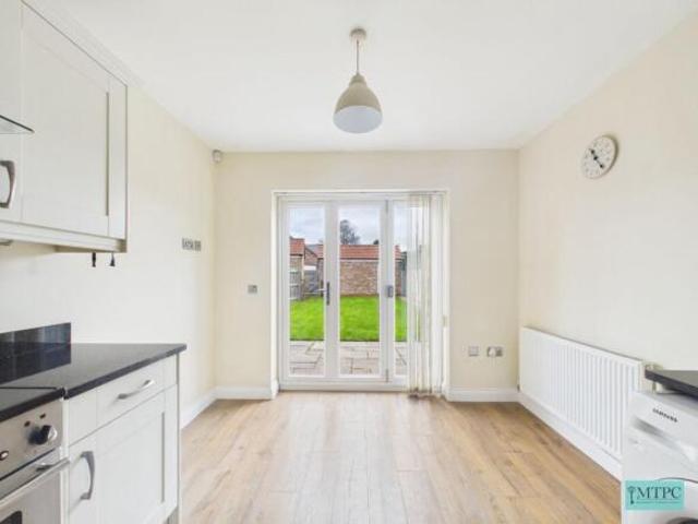 Bungalow for rent in High Field, York