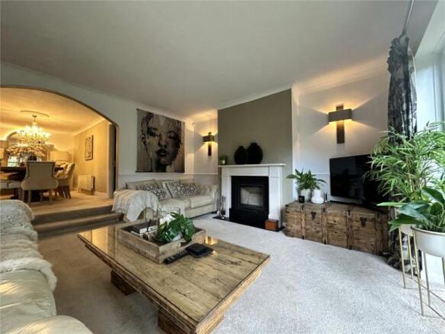 Bungalow for rent in Adel, West Yorkshire