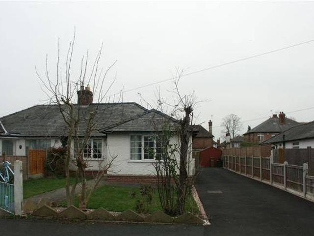 House for rent in Lyons, Greater London