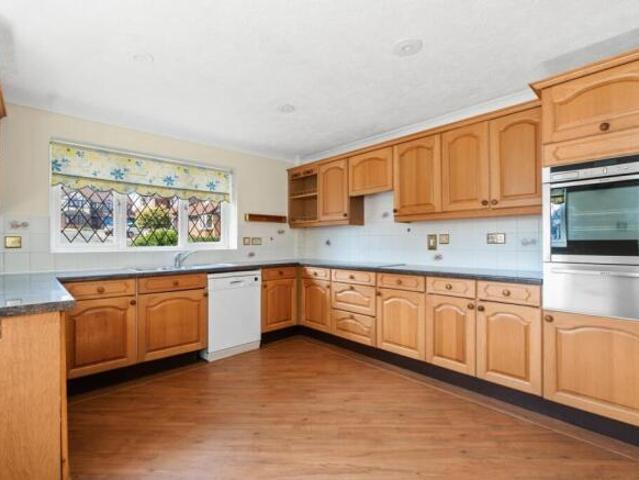 Bungalow for rent in Staddiscombe, Mount Wise