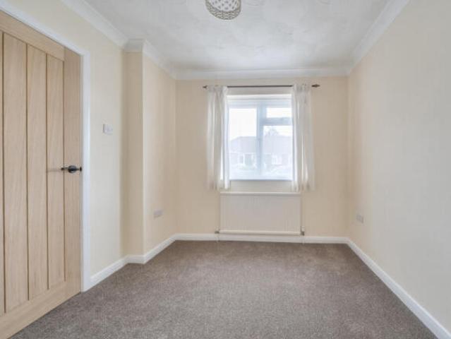 Bungalow for rent in Barton Stacey, Hampshire