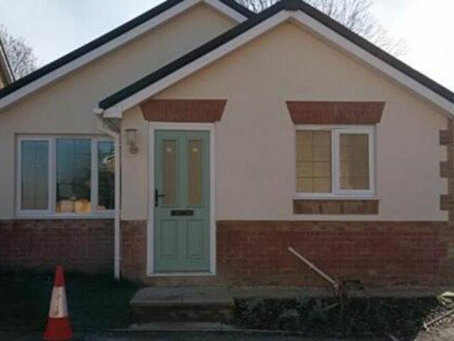 House for rent in Calderstones