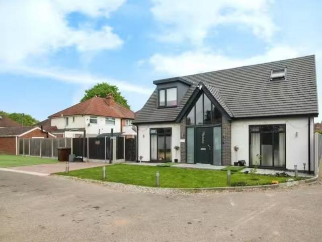 House for rent in Elmdon, West Midlands