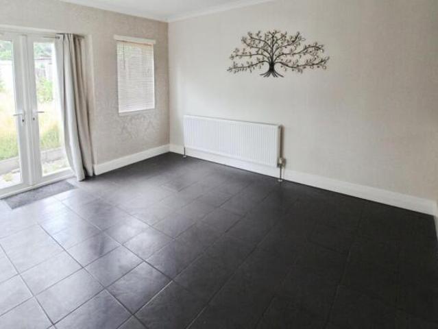 Bungalow for rent in West Midlands
