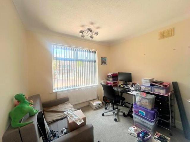 Bungalow for rent in Parkstone, Poole