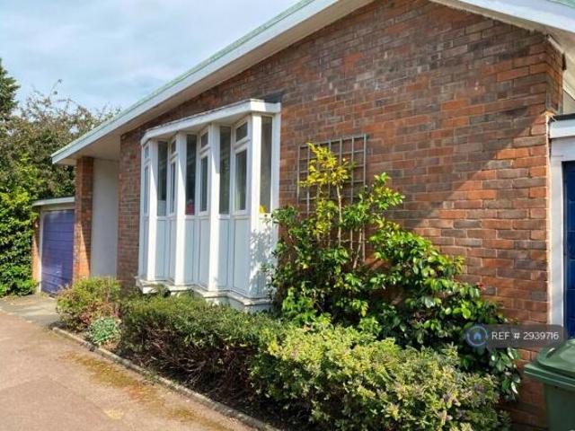 Bungalow for rent in Cat Hill