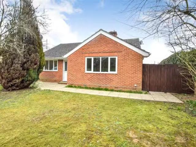 House for rent in Fole, Surrey