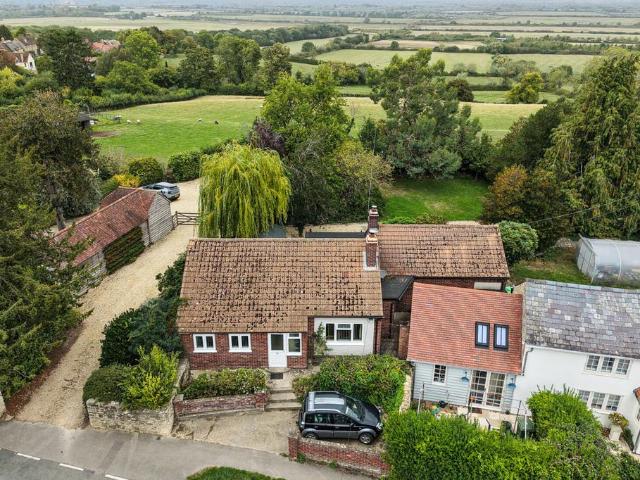 Bungalow for sale in Berrick Salome, Oxfordshire