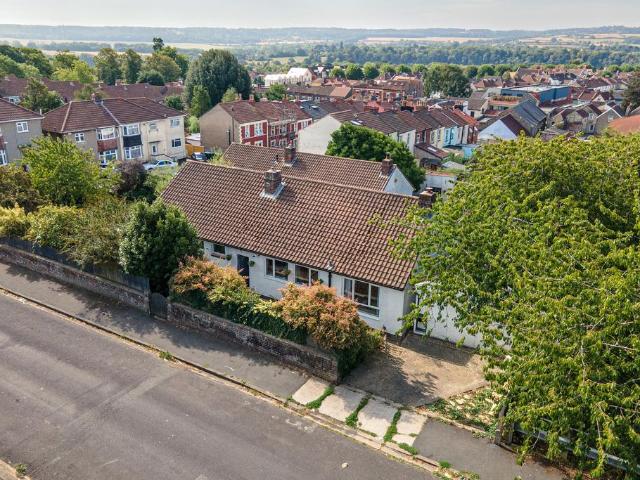 Bungalow for sale in Feckenham, City Of Bristol