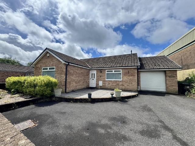 Bungalow for sale in Aberfan, Wales