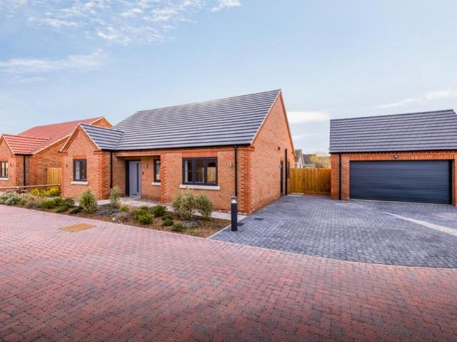 Bungalow for sale in Gosberton Clough, Lincolnshire