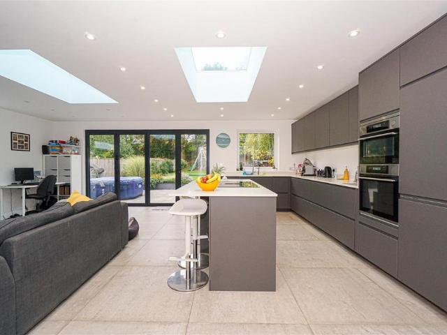 Bungalow for sale in Silverhill, Guestling Green