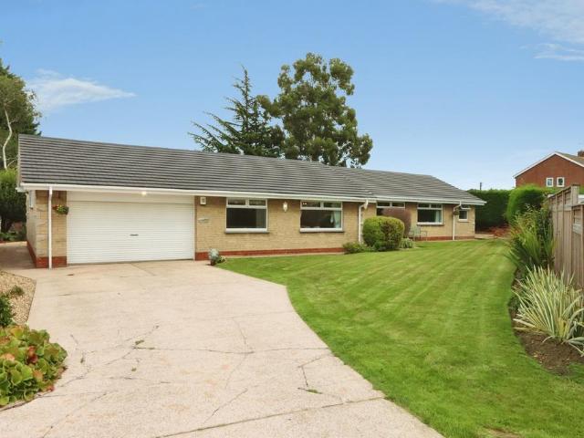 Bungalow for sale in Laughton-en-le-Morthen, Dinnington