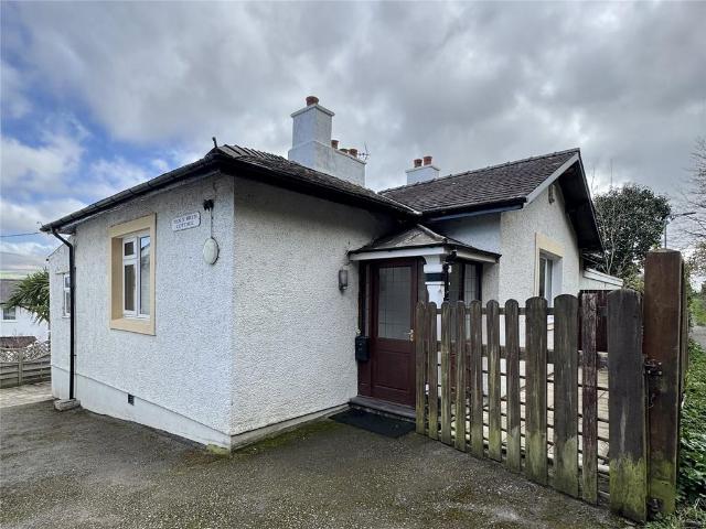 Bungalow for sale in Bangor, Wales