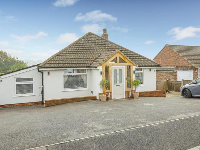 Bungalow for sale in Nelson Park, Dover