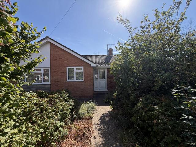 Bungalow for sale in Watergate, Devon