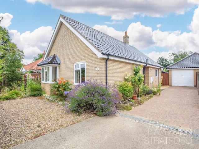 Bungalow for sale in Lynch Green, Burgh St Peter