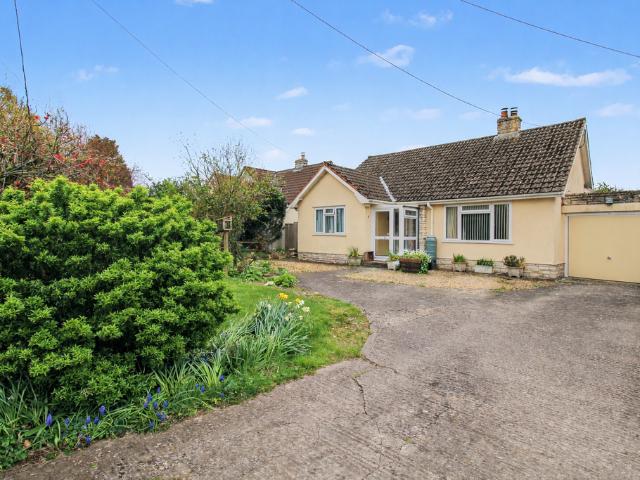 Bungalow for sale in Ashcott
