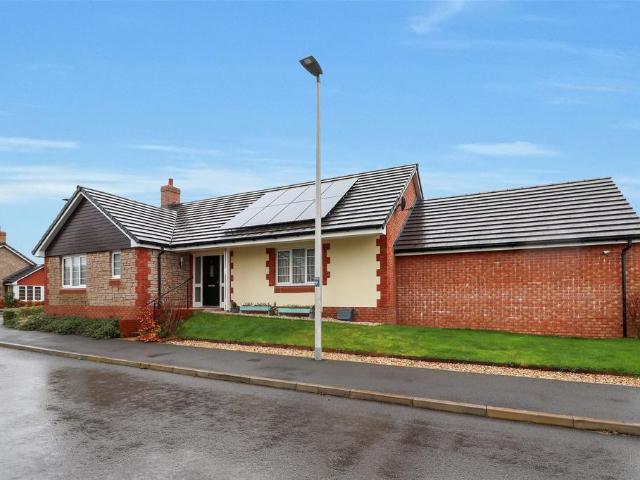 Bungalow for sale in Kentisbury, Devon