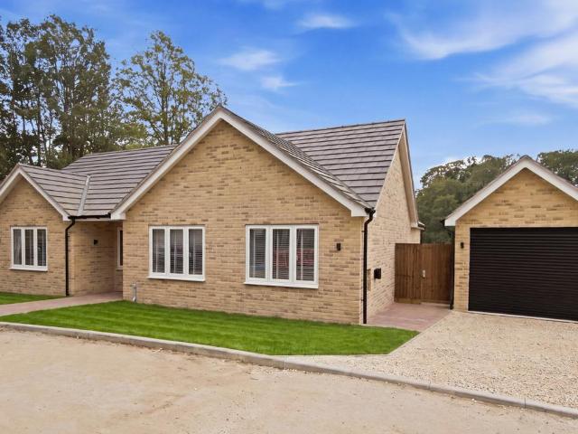 Bungalow for sale in Duton Hill, Essex