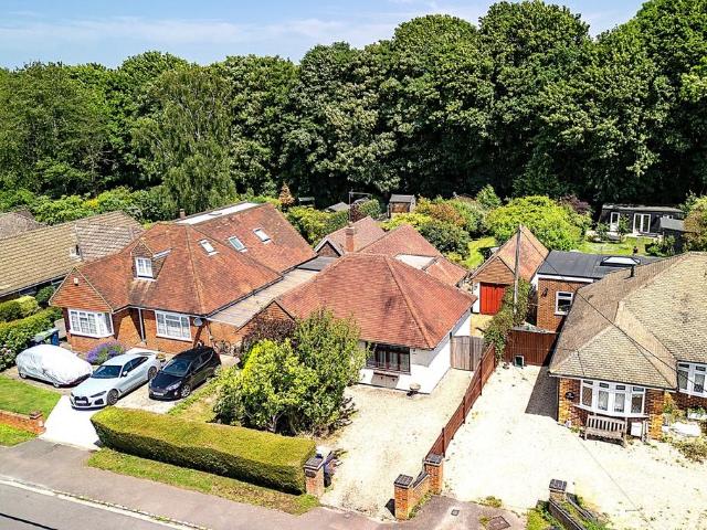 Bungalow for sale in Penn Bottom, Buckinghamshire