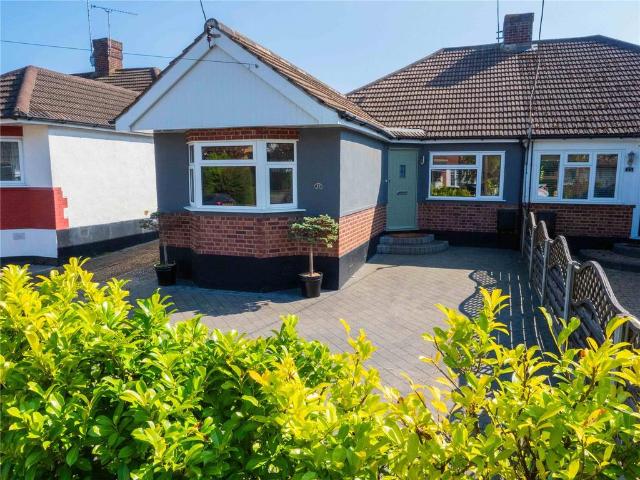 Bungalow for sale in Hutton, Navestock Side
