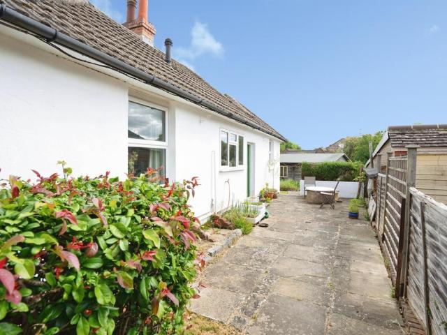 Bungalow for sale in World's End, Perryfields