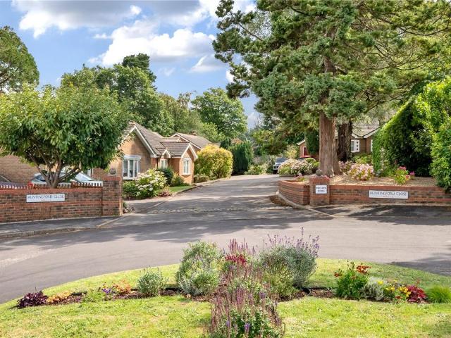 Bungalow for sale in Fole, Surrey