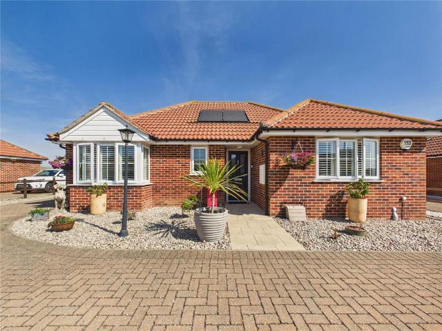 Bungalow for sale in Dale Hill, Essex