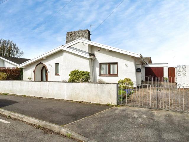 Bungalow for sale in Three Crosses, Wales