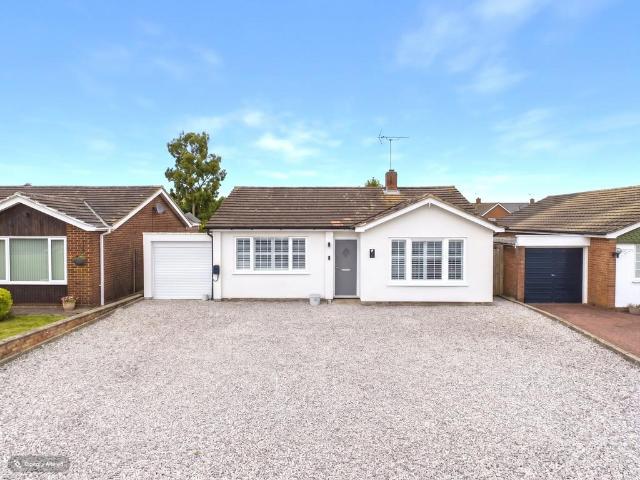 Bungalow for sale in Beaconsfield and Chepping Wye Community Board, Flackwell Heath