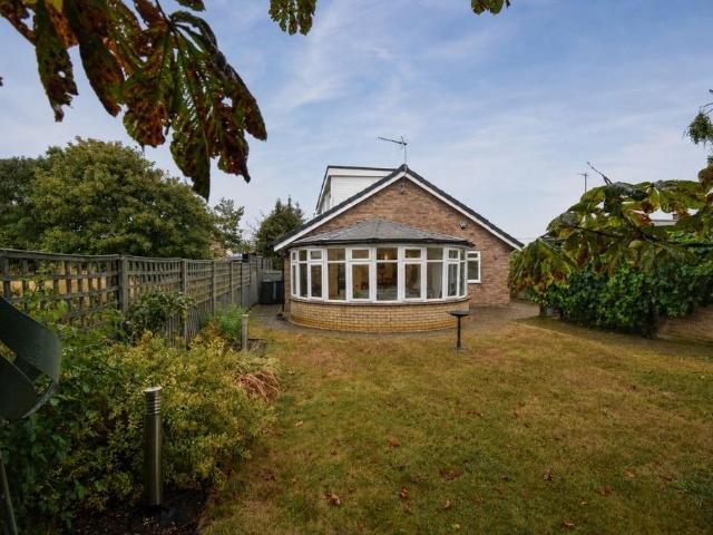 Bungalow for sale in Arrington, Cambridgeshire