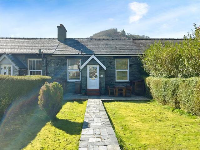 Bungalow for sale in Abergynolwyn, Wales