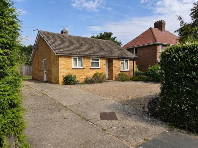 Bungalow for sale in Arrington, Cambridgeshire