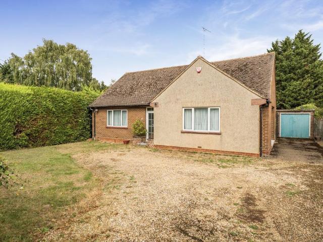 Bungalow for sale in Flitwick, Bedfordshire