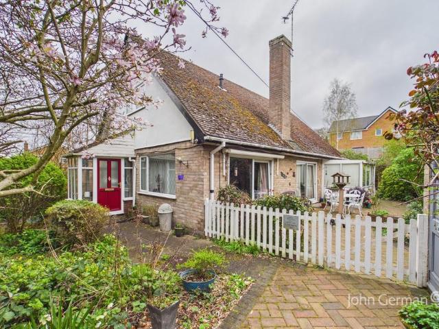 Bungalow for sale in Beamhurst, Staffordshire